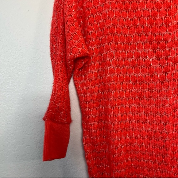 Leo Meets Virgo Women Top - Picture 7 of 14